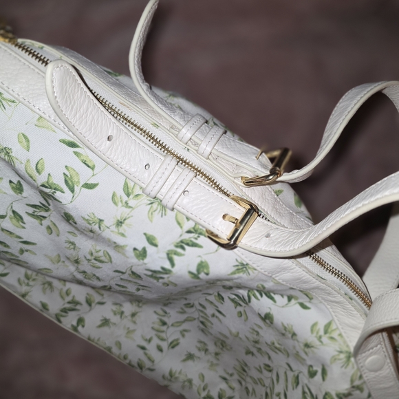 Neely & Chloe RARE Weekender - Picture 8 of 9